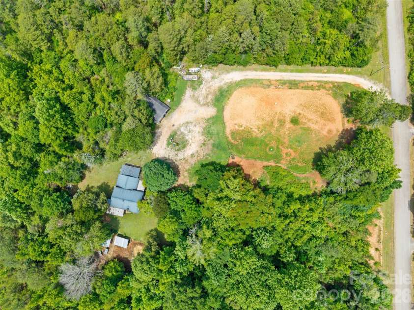 233 Orindawood Drive, McConnells, SC 29726.  MLS# CAR4385991, YatesRealty ID 27259. 