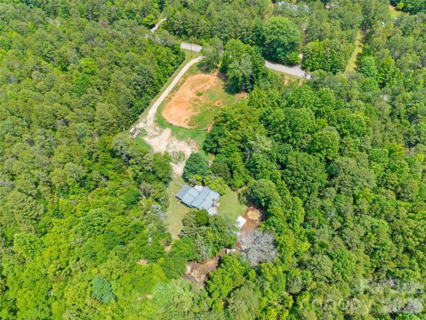 233 Orindawood Drive, McConnells, SC 29726.  MLS# CAR4385991, YatesRealty ID 27259. 