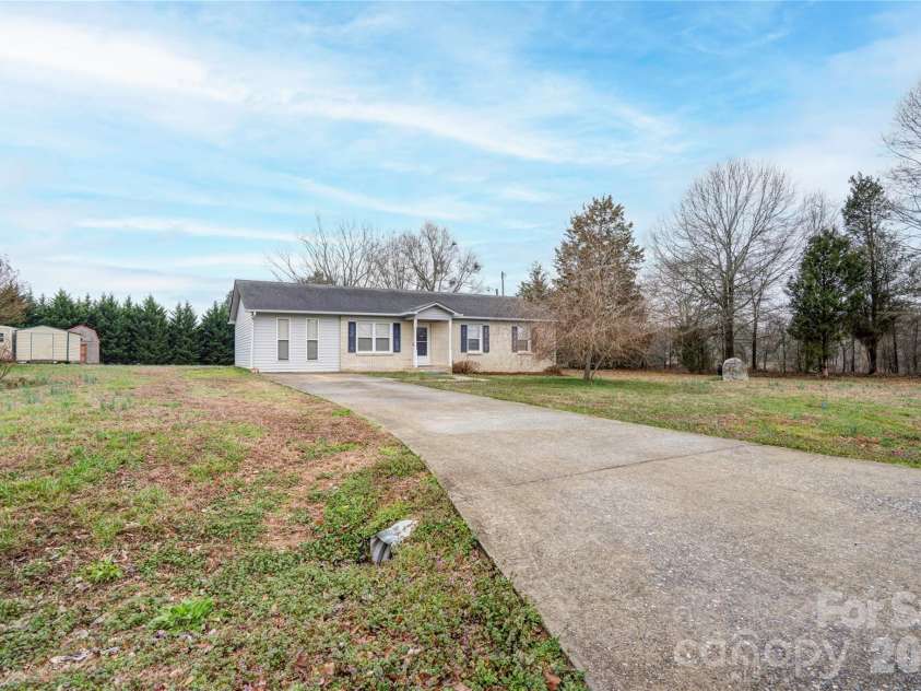 113 Hicks Road, Grover, NC 28073.  MLS# CAR4352616, YatesRealty ID 2726. 