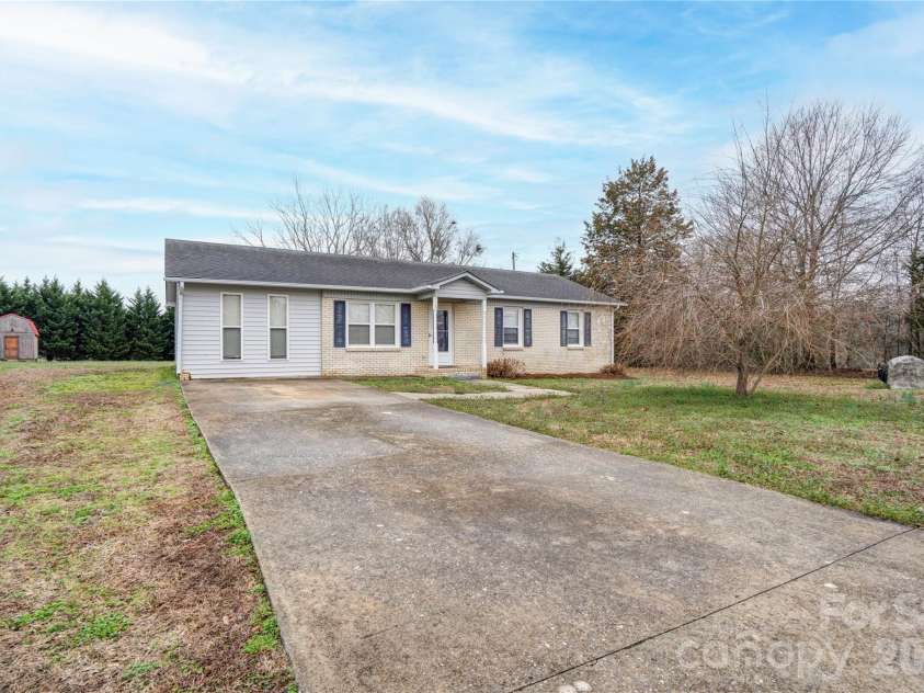 113 Hicks Road, Grover, NC 28073.  MLS# CAR4352616, YatesRealty ID 2726. 