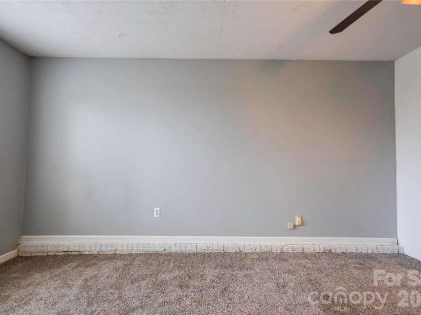 113 Hicks Road, Grover, NC 28073.  MLS# CAR4352616, YatesRealty ID 2726. 