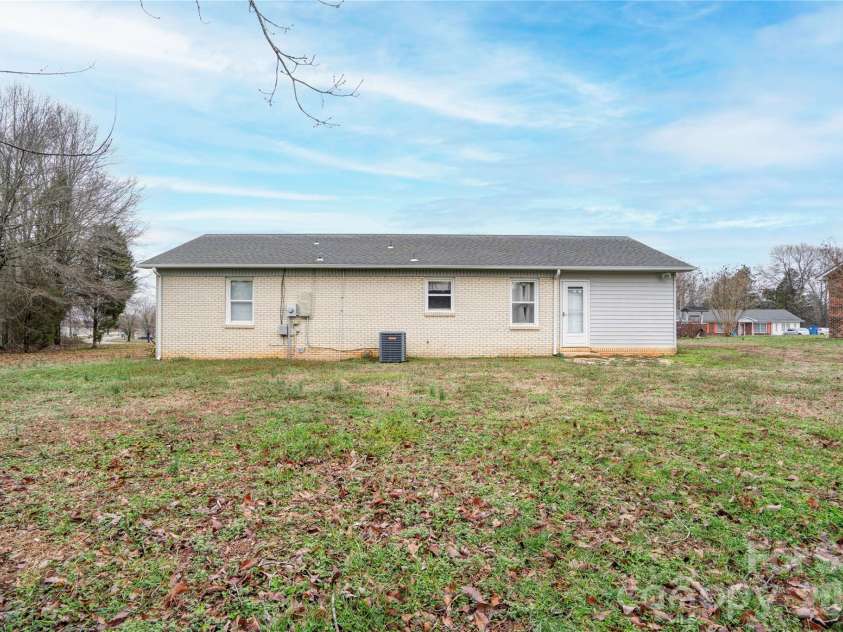 113 Hicks Road, Grover, NC 28073.  MLS# CAR4352616, YatesRealty ID 2726. 