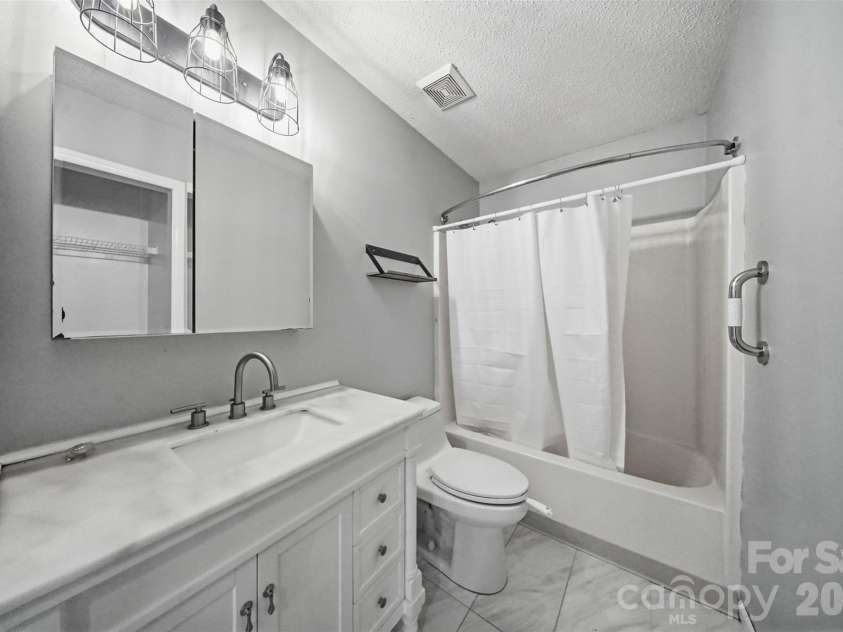 113 Hicks Road, Grover, NC 28073.  MLS# CAR4424281, YatesRealty ID 2726. 