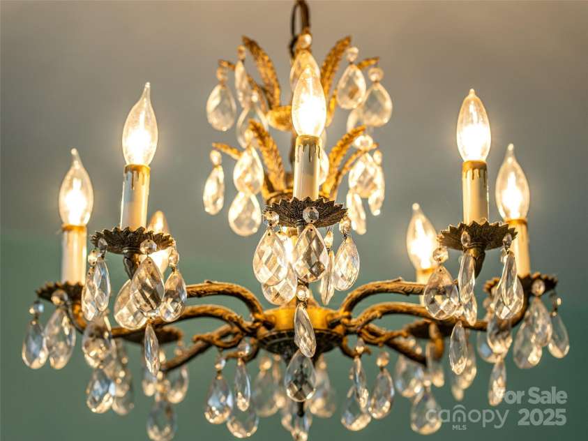 12 Bearden Avenue, Asheville, NC 28801.  MLS# CAR4331679, YatesRealty ID 2726. 