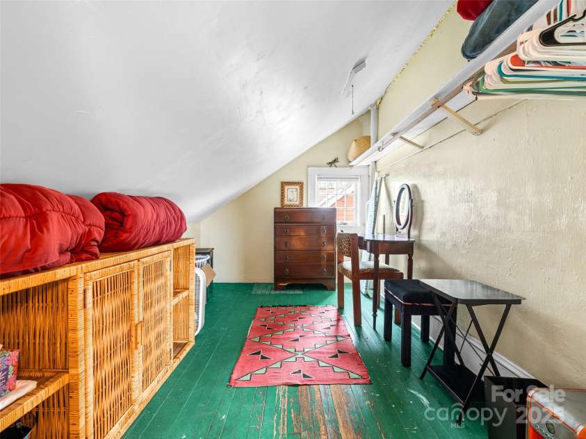 12 Bearden Avenue, Asheville, NC 28801.  MLS# CAR4331679, YatesRealty ID 2726. Extra large walk in closet bedroom #3.