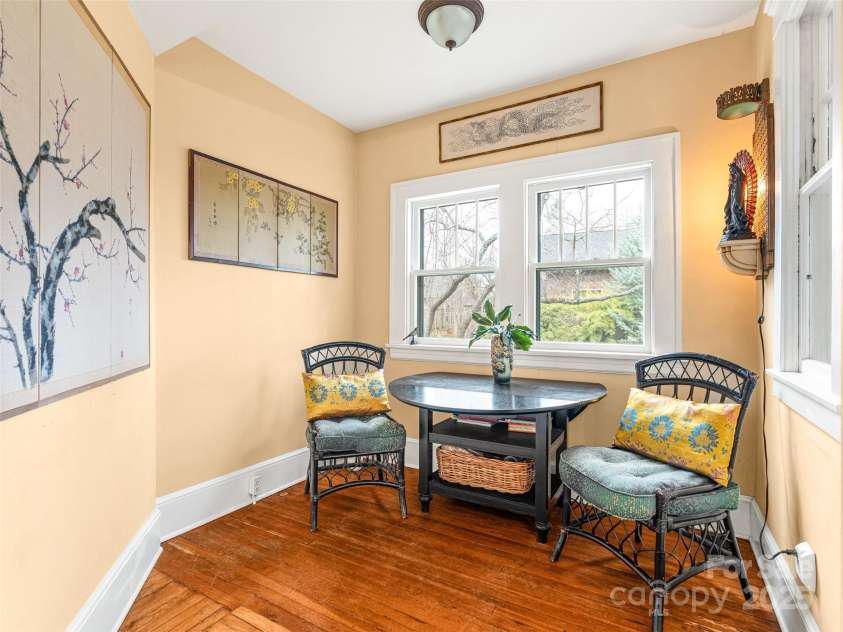 12 Bearden Avenue, Asheville, NC 28801.  MLS# CAR4331679, YatesRealty ID 2726. Unit 2 dining area, main level
