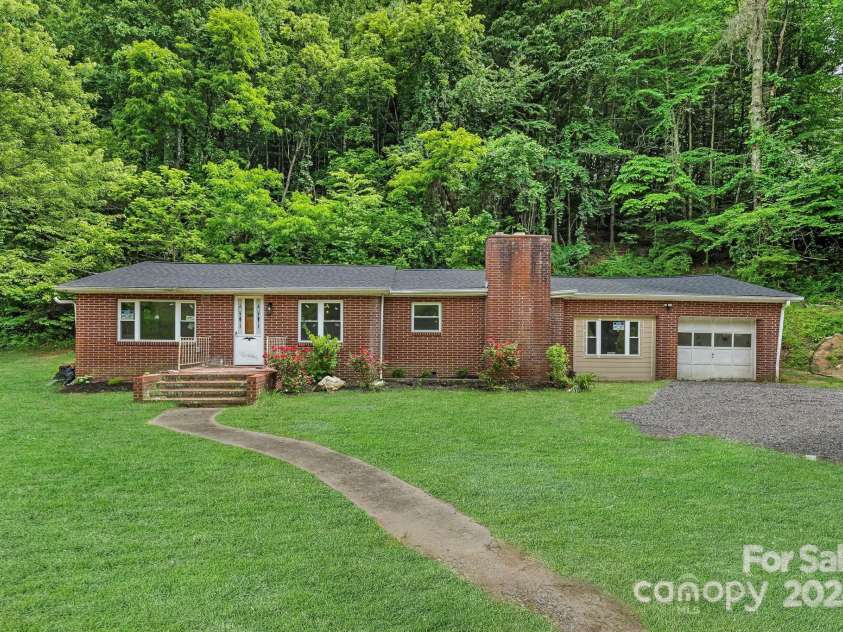 234 Fletcher Martin Road, Alexander, NC 28701.  MLS# CAR4215303, YatesRealty ID 2726. 