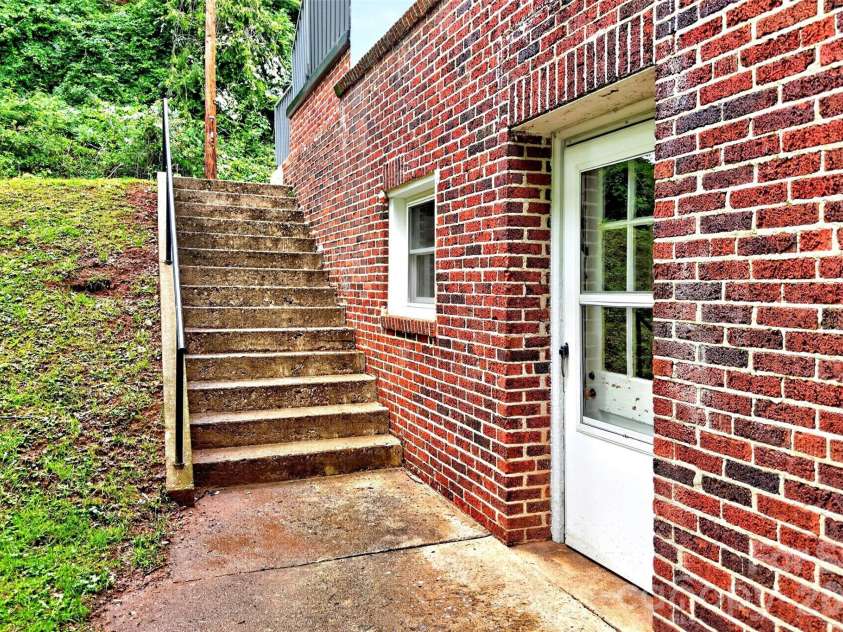 35,45,55 James Drive, Marion, NC 28752.  MLS# CAR4382367, YatesRealty ID 27260. 