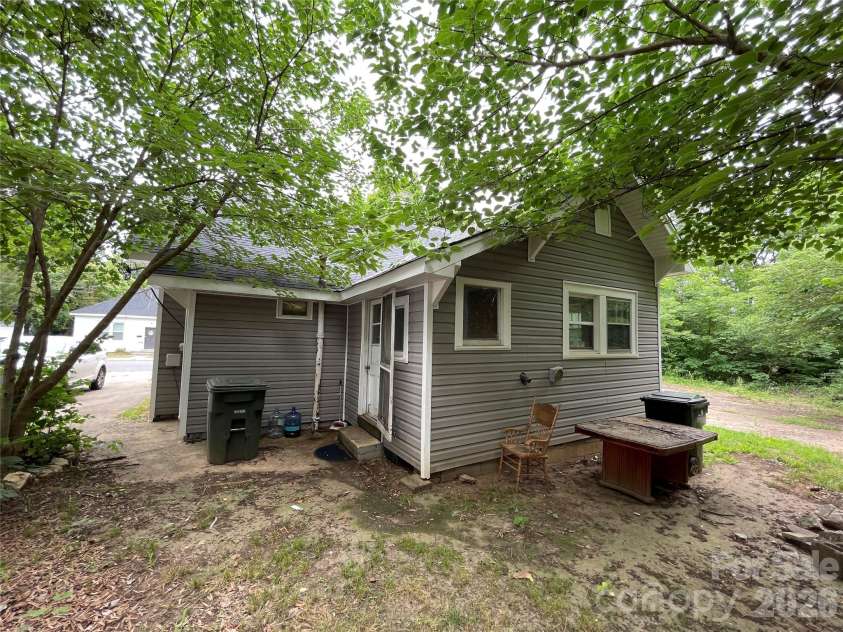 217 Horah Street, Salisbury, NC 28144.  MLS# CAR4388023, YatesRealty ID 27261. 