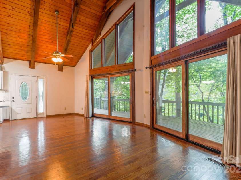 181 Hiwassee Road, Lake Toxaway, NC 28747.  MLS# CAR4280357, YatesRealty ID 27262. 