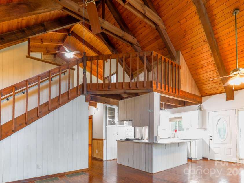 181 Hiwassee Road, Lake Toxaway, NC 28747.  MLS# CAR4280357, YatesRealty ID 27262. 