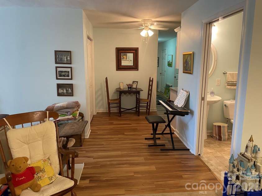 479 26th Avenue, Hickory, NC 28601.  MLS# CAR4388560, YatesRealty ID 27262. Guest Suite