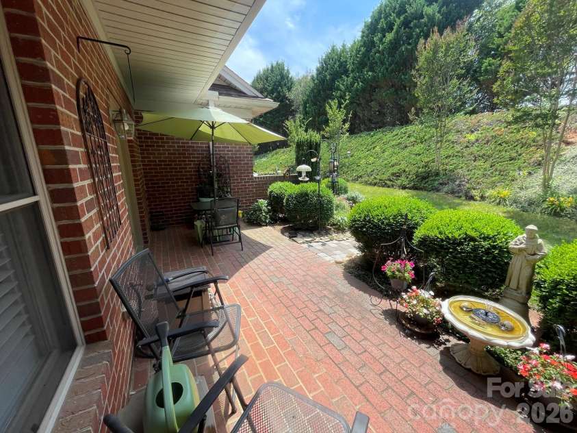 479 26th Avenue, Hickory, NC 28601.  MLS# CAR4388560, YatesRealty ID 27262. Rear Patio