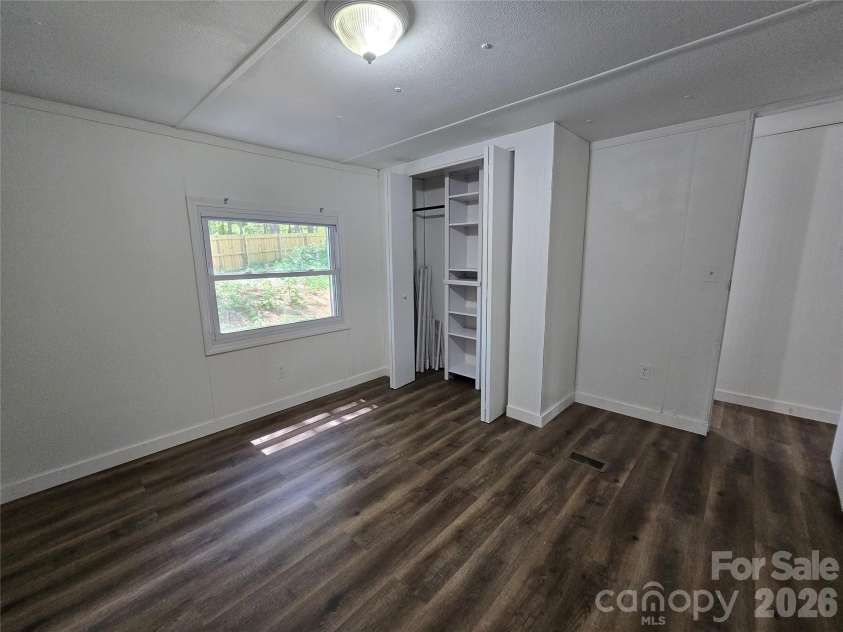 63 Sunnybrook Lane, Fletcher, NC 28732.  MLS# CAR4388523, YatesRealty ID 27263. 
