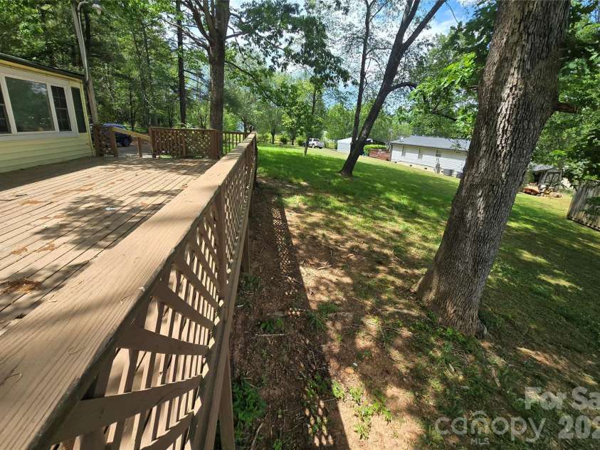 63 Sunnybrook Lane, Fletcher, NC 28732.  MLS# CAR4388523, YatesRealty ID 27263. 