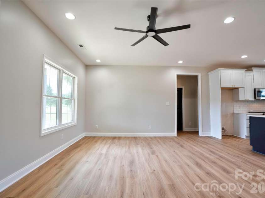 1168 Granite Drive, Shelby, NC 28152.  MLS# CAR4383048, YatesRealty ID 27264. Living Room
