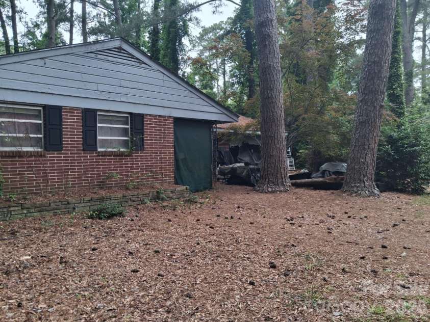 105 Randolph Street, Goldsboro, NC 27530.  MLS# CAR4385641, YatesRealty ID 27265. 