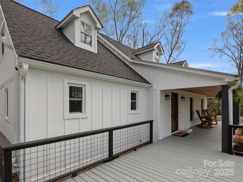 30 Gap Hill Drive, Fletcher, NC 28732.  MLS# CAR4249216, YatesRealty ID 27265. Brand new LP smart siding (2025)
