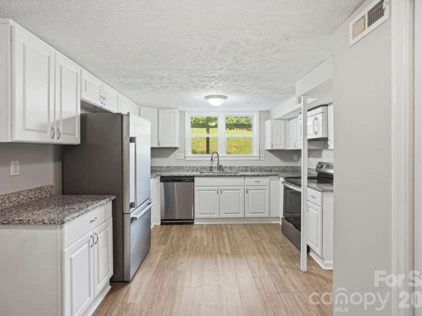 1120 Rita Avenue, Statesville, NC 28677.  MLS# CAR4387429, YatesRealty ID 27266. 