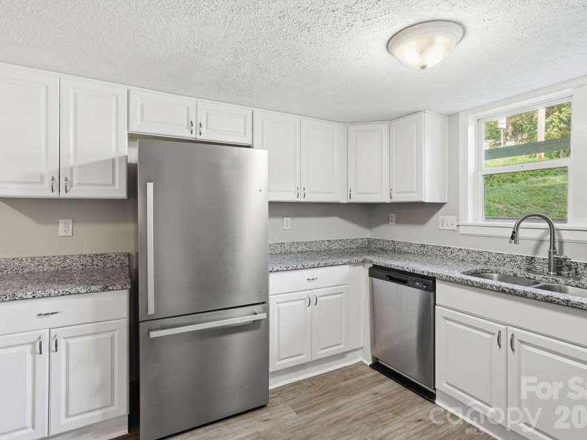 1120 Rita Avenue, Statesville, NC 28677.  MLS# CAR4387429, YatesRealty ID 27266. 
