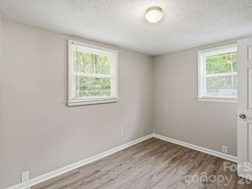1120 Rita Avenue, Statesville, NC 28677.  MLS# CAR4387429, YatesRealty ID 27266. 