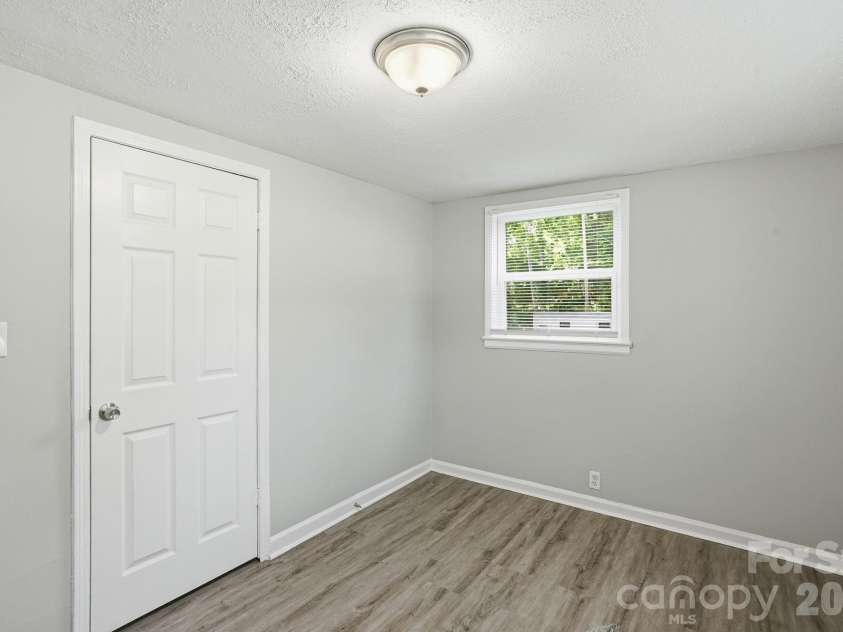 1120 Rita Avenue, Statesville, NC 28677.  MLS# CAR4387429, YatesRealty ID 27266. 