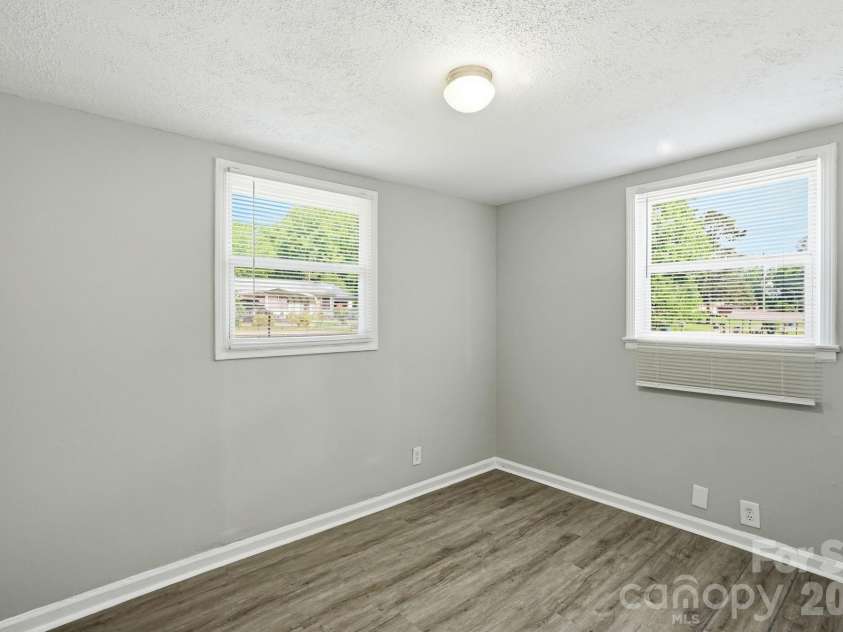 1120 Rita Avenue, Statesville, NC 28677.  MLS# CAR4387429, YatesRealty ID 27266. 