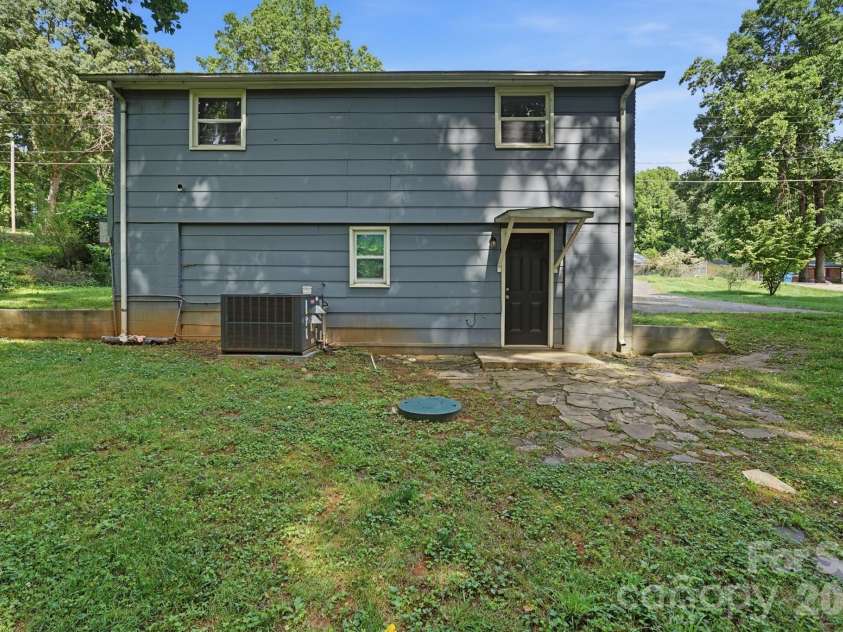 1120 Rita Avenue, Statesville, NC 28677.  MLS# CAR4387429, YatesRealty ID 27266. 