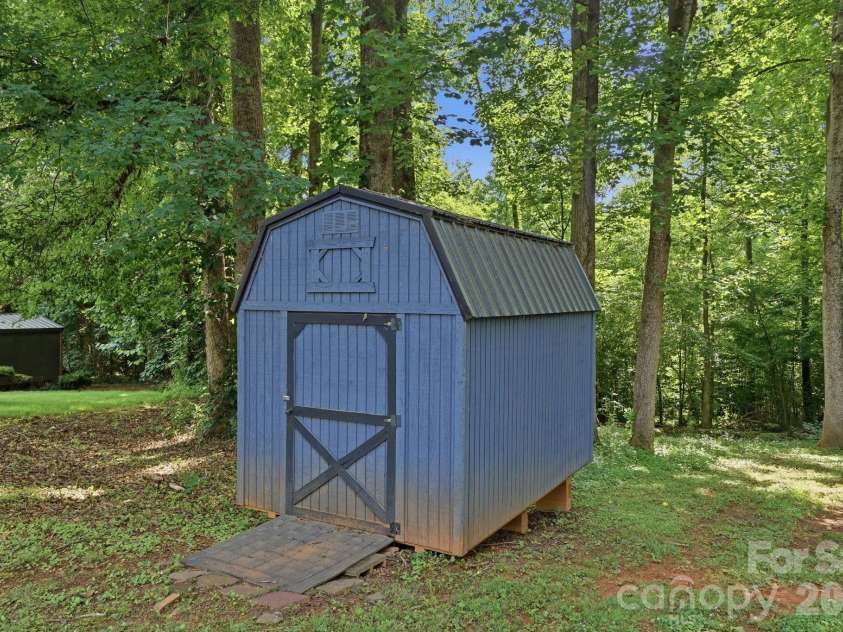 1120 Rita Avenue, Statesville, NC 28677.  MLS# CAR4387429, YatesRealty ID 27266. 