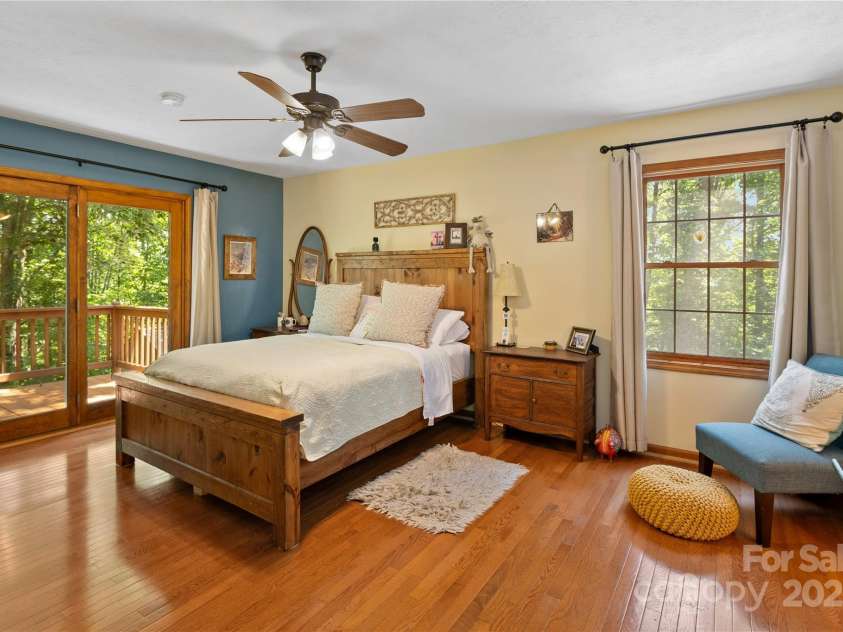 12 Howling Waite Ridge, Candler, NC 28715.  MLS# CAR4274938, YatesRealty ID 27268. 
