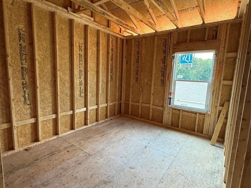 2735 Primrose Avenue, Charlotte, NC 28208.  MLS# CAR4267281, YatesRealty ID 27269. 2nd bedroom