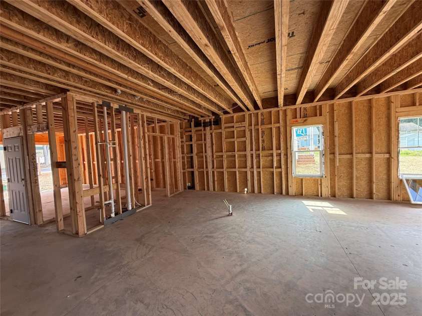 2735 Primrose Avenue, Charlotte, NC 28208.  MLS# CAR4267281, YatesRealty ID 27269. Kitchen with Walk in Pantry and Island
