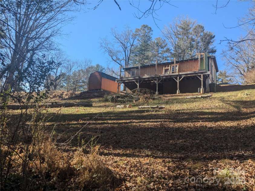 11 Kennedy Road, Weaverville, NC 28787.  MLS# CAR4219594, YatesRealty ID 2727. Expansive back yard