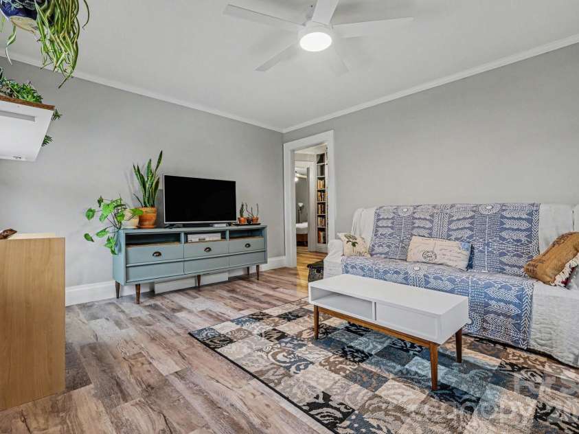 237 Jefferson Avenue, Concord, NC 28025.  MLS# CAR4350144, YatesRealty ID 2727. 