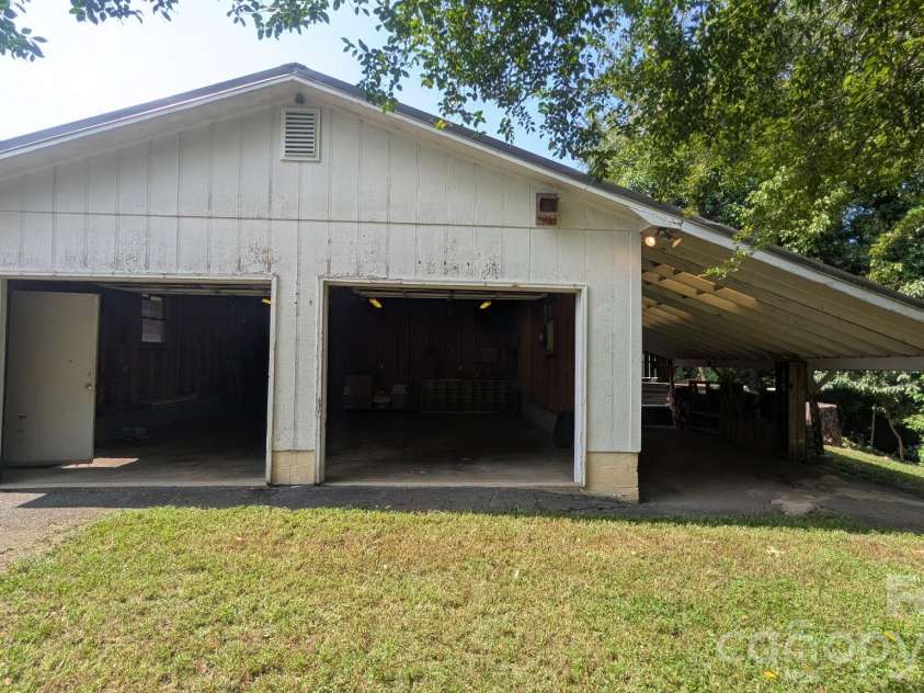 237 Jefferson Avenue, Concord, NC 28025.  MLS# CAR4350144, YatesRealty ID 2727. 