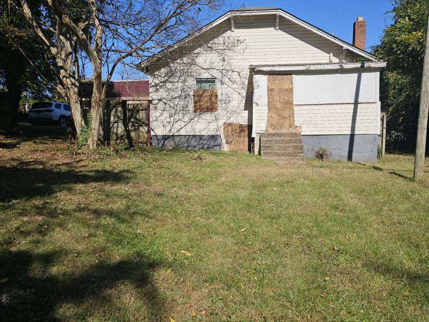 929 Key Street, Charlotte, NC 28208.  MLS# CAR4318826, YatesRealty ID 2727. Back of Home