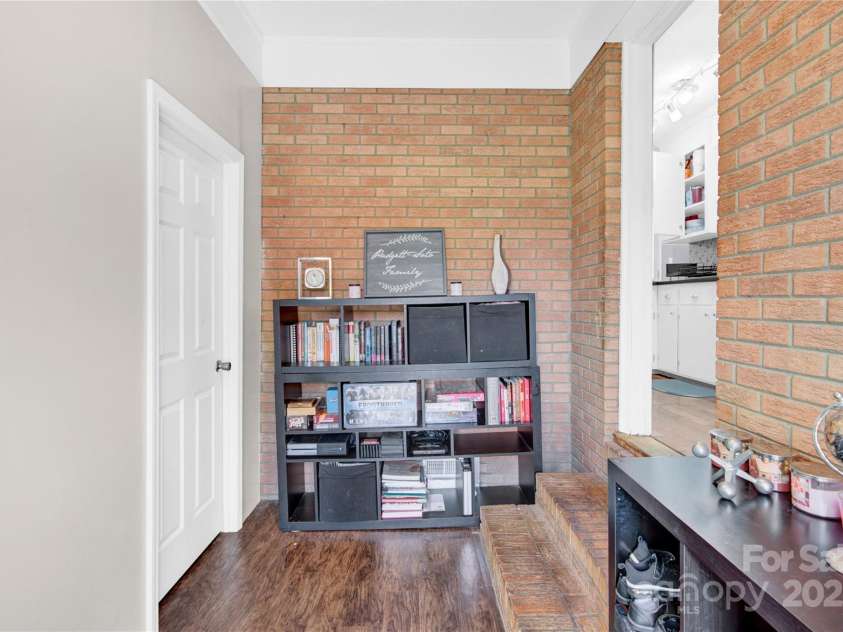 501 Kingfield Drive, Concord, NC 28027.  MLS# CAR4275301, YatesRealty ID 27271. Mudroom