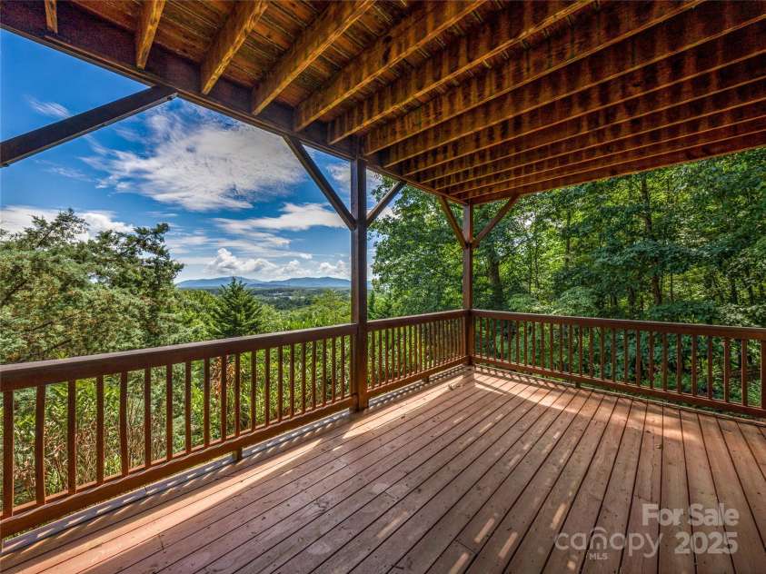 206 Summershade Court, Asheville, NC 28806.  MLS# CAR4282180, YatesRealty ID 27272. A second deck downstairs