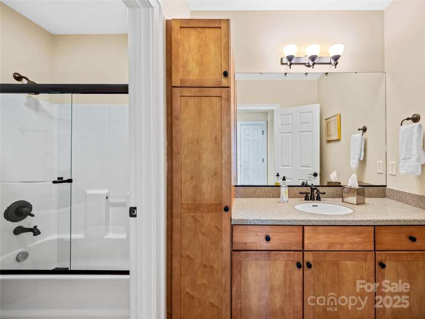 206 Summershade Court, Asheville, NC 28806.  MLS# CAR4282180, YatesRealty ID 27272. Lower Level Bath