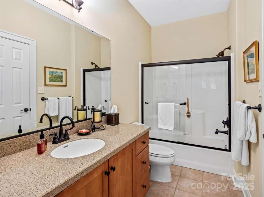 206 Summershade Court, Asheville, NC 28806.  MLS# CAR4282180, YatesRealty ID 27272. Upper Guest Jack & Jill Bath