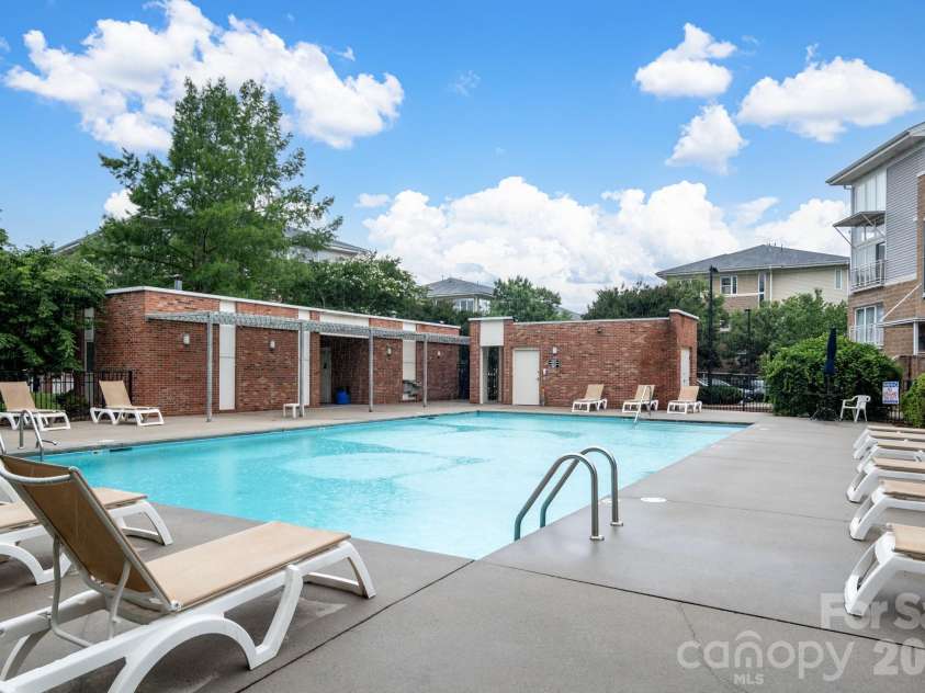 3921 Picasso Court, Charlotte, NC 28205.  MLS# CAR4387644, YatesRealty ID 27272. Community Pool