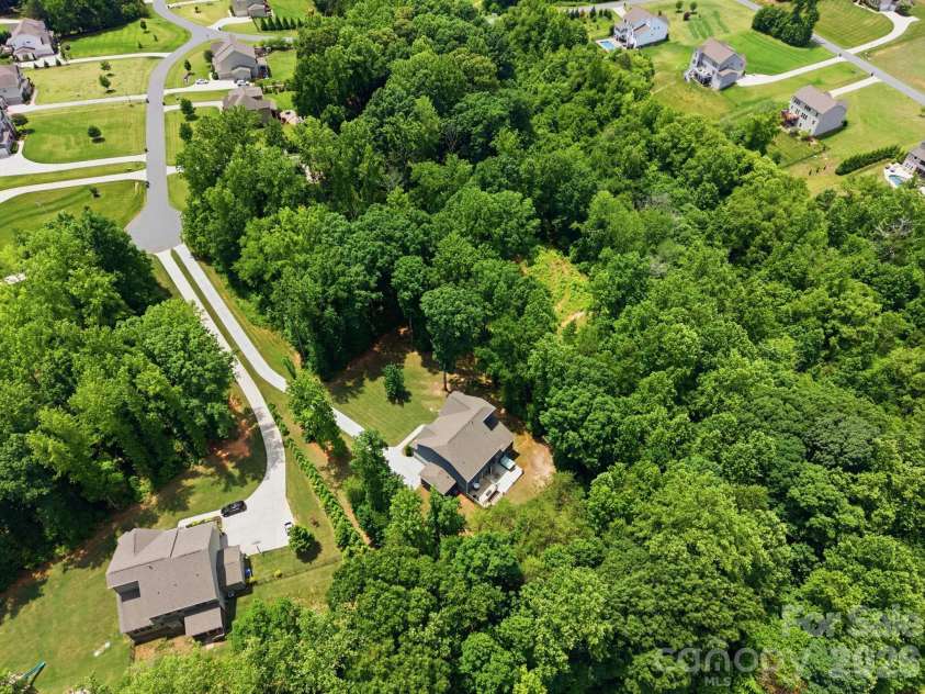 125 Sweet Grass Lane, Mooresville, NC 28115.  MLS# CAR4381400, YatesRealty ID 27273. 