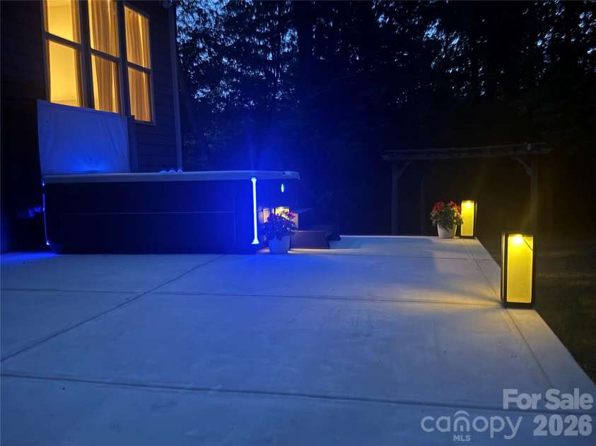 125 Sweet Grass Lane, Mooresville, NC 28115.  MLS# CAR4381400, YatesRealty ID 27273. 