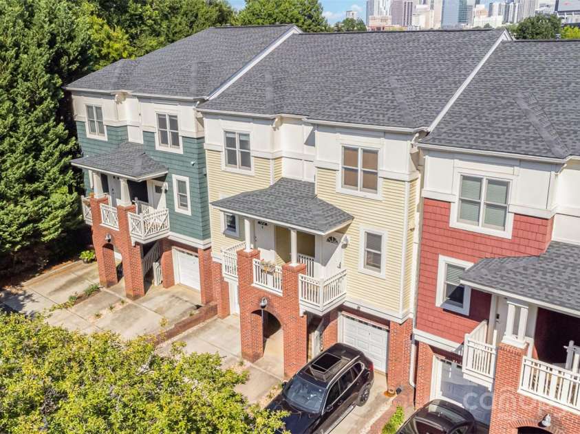 769 Grandin Road, Charlotte, NC 28208.  MLS# CAR4279612, YatesRealty ID 27273. 