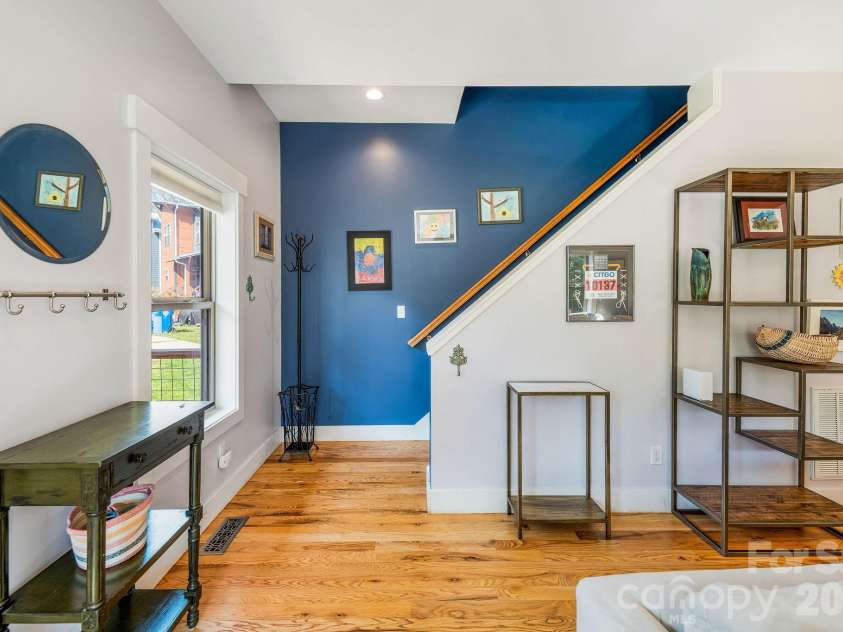 156 Bradley Street, Asheville, NC 28806.  MLS# CAR4364055, YatesRealty ID 27274. Front entry