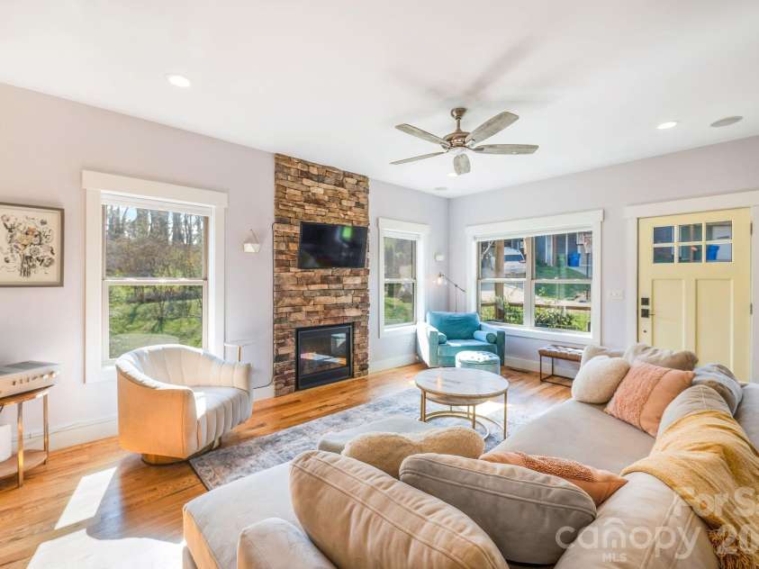 156 Bradley Street, Asheville, NC 28806.  MLS# CAR4364055, YatesRealty ID 27274. Gas fireplace