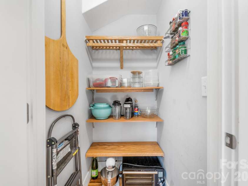 156 Bradley Street, Asheville, NC 28806.  MLS# CAR4364055, YatesRealty ID 27274. Pantry