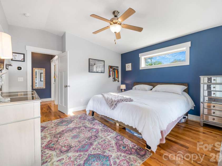 156 Bradley Street, Asheville, NC 28806.  MLS# CAR4364055, YatesRealty ID 27274. Primary Bedroom w/ En-Suite