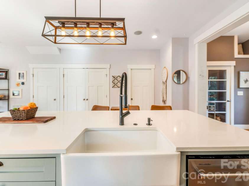 156 Bradley Street, Asheville, NC 28806.  MLS# CAR4364055, YatesRealty ID 27274. Quartz countertops