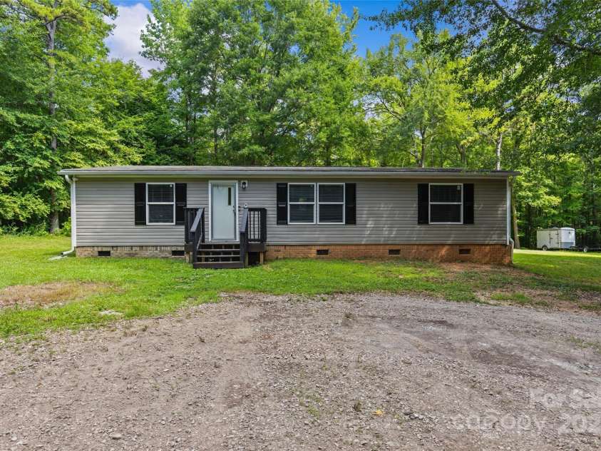 715 Eagle Heart Lane, Rock Hill, SC 29730.  MLS# CAR4282850, YatesRealty ID 27274. 